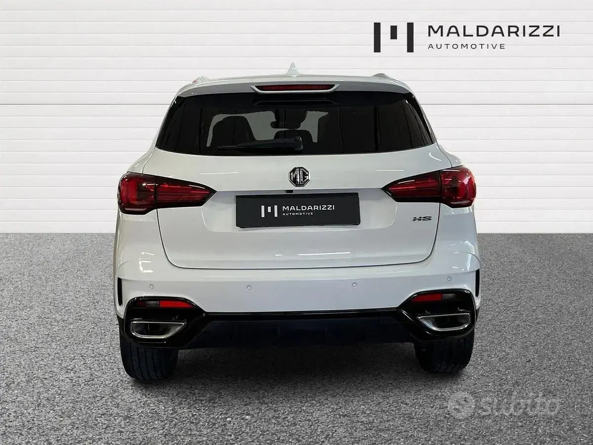 Usata MG HS Luxury 162 CV (119 kW) 2024 Bianco SUV