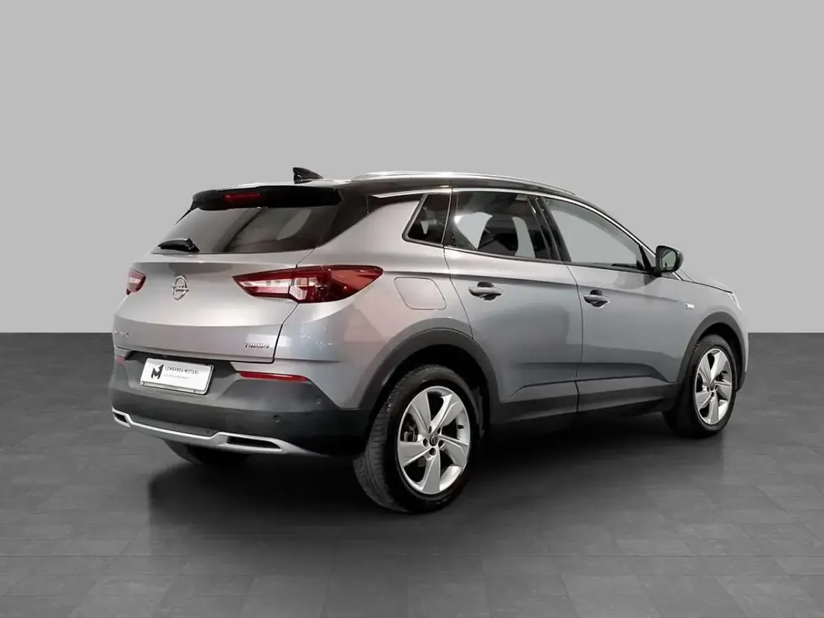 Usata Opel Grandland X Ultimate 131 CV (96 kW) 2018 Grigio SUV