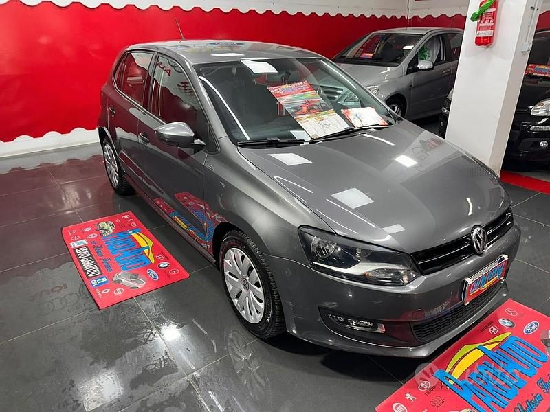 Usata VW Polo Highline 90 CV (66 kW) 2014 Grigio Utilitaria