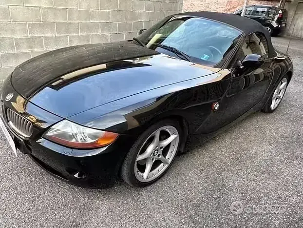 Usata BMW Z4 231 CV (169 kW) 2005 Nero Cabrio