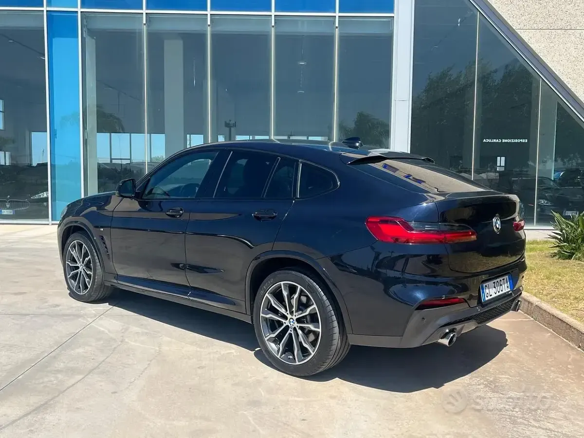 Usata BMW X4 M Sport 231 CV (169 kW) 2018 Bluazzurro SUV