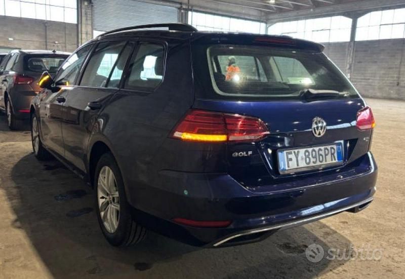 Usata VW Golf VII Business 116 CV (85 kW) 2019 Blu/azzurro Station wagon