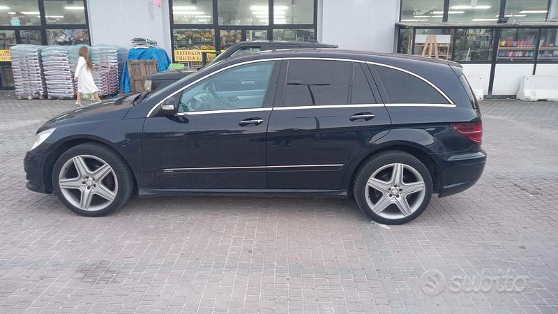 Usata Mercedes R350 2009 Blu Monovolume