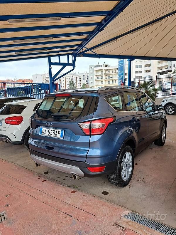 Usata Ford Kuga Business Edition 120 CV (88 kW) 2019 Blu SUV
