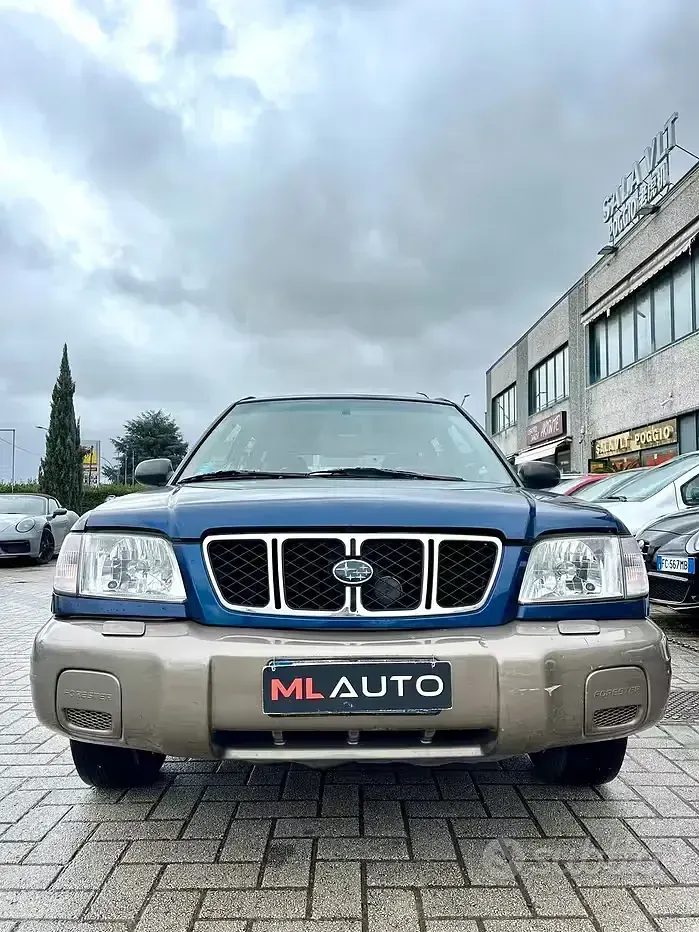 Usata Subaru Forester 125 CV (91 kW) 2001 Blu SUV