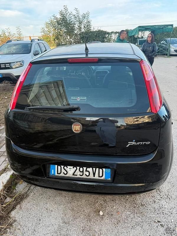 Usata Fiat Grande Punto 65 CV (47 kW) 2008 Nero Utilitaria