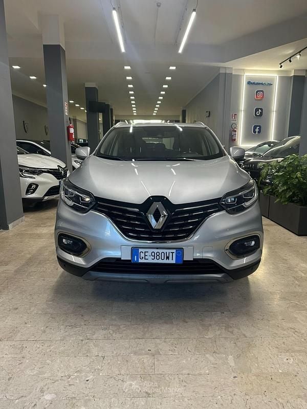 Grigio Usata 2021 Renault Kadjar Intens SUV | 12.499 € (Super prezzo) - Immagine 1/4