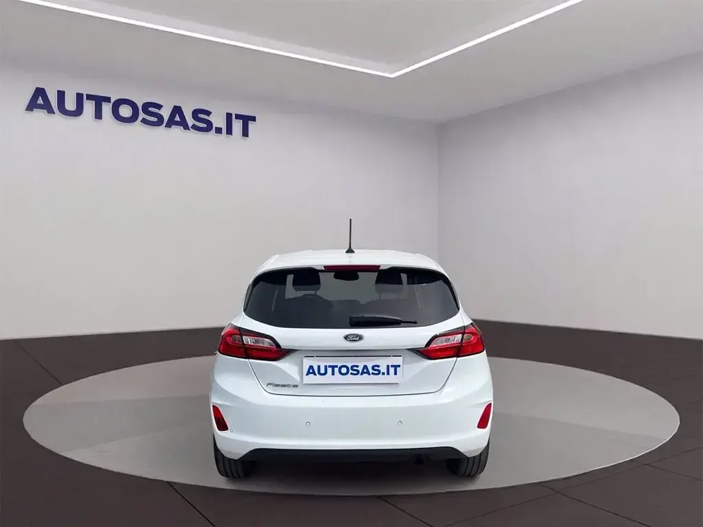 Usata Ford Fiesta Titanium 75 CV (55 kW) 2023 Bianco Utilitaria