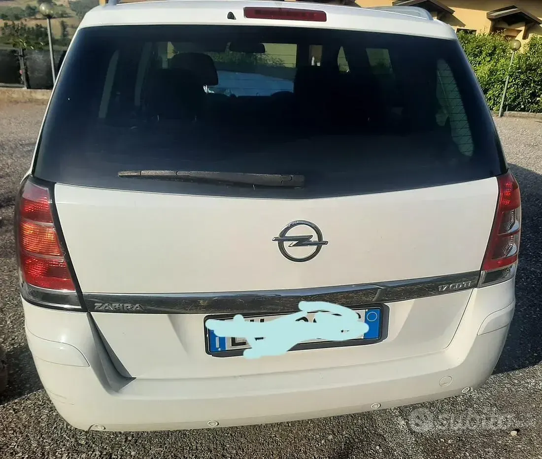 Usata Opel Zafira 110 CV (80 kW) 2014 Bianco Monovolume