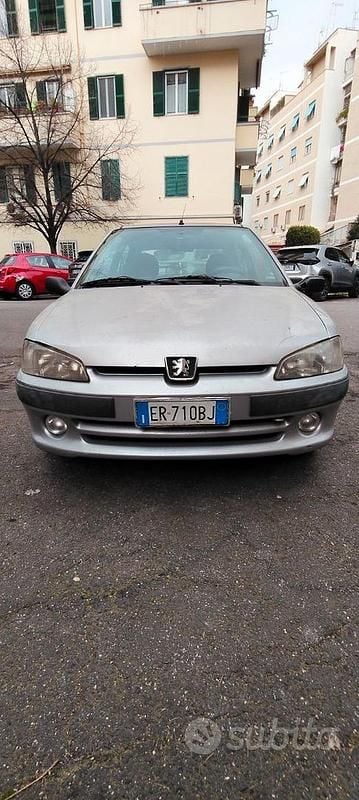 Usata Peugeot 106 Quiksilver 67 CV (49 kW) 2000 Grigio Utilitaria