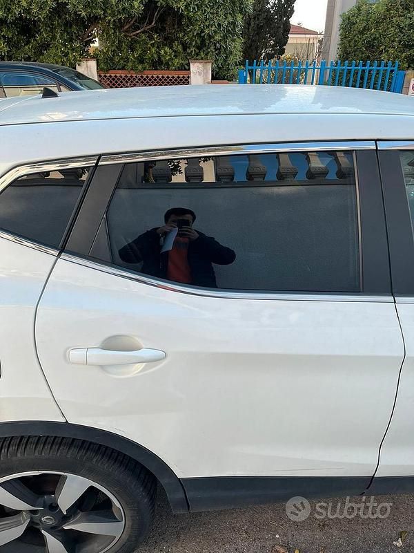 Usata Nissan Qashqai 163 CV (119 kW) 2016 Bianco SUV