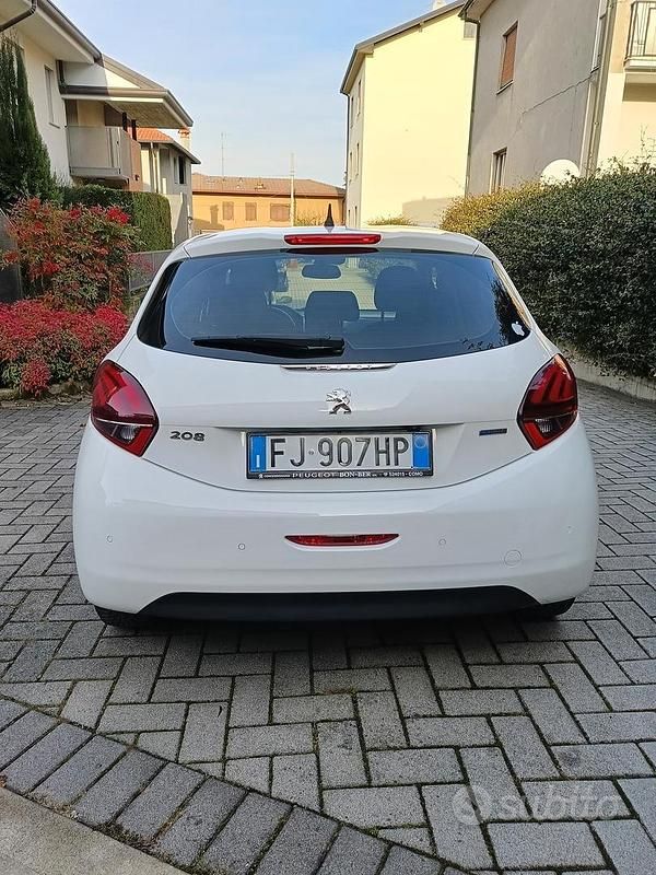Usata Peugeot 208 Allure 2017 Bianco Utilitaria