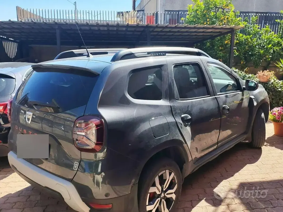 Usata Dacia Duster 101 CV (74 kW) 2022 Grigio SUV