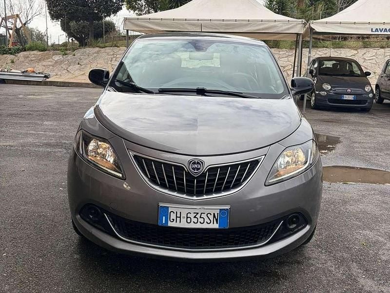 Usata Lancia Ypsilon S 69 CV (50 kW) 2022 Grigio Utilitaria