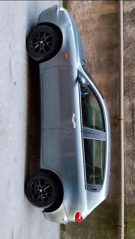 Usata Alfa Romeo 147 Progression 116 CV (85 kW) 2003 Utilitaria