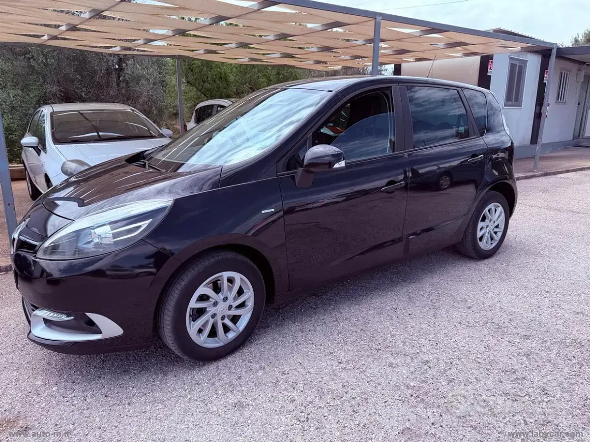 Usata Renault Scénic XMOD 110 CV (80 kW) 2014 Nero Monovolume