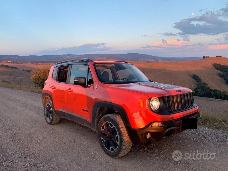 Usata Jeep Renegade Trailhawk 170 CV (125 kW) 2014 Arancione SUV