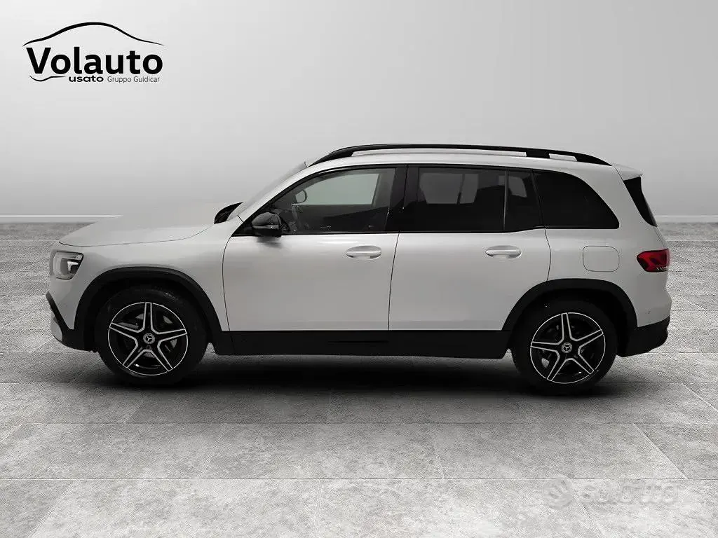 Gebraucht Mercedes GLB200 Premium 150 PS (110 kW) 2022 Grau SUV