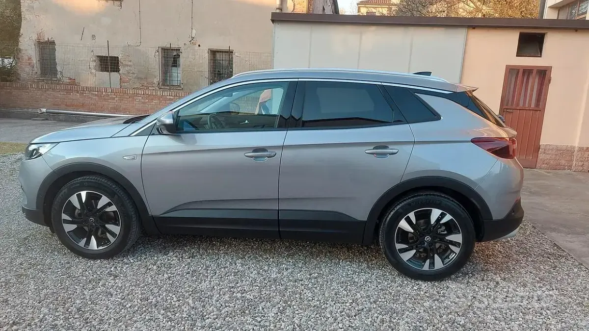 Usata Opel Grandland X 131 CV (96 kW) 2020 Grigio SUV