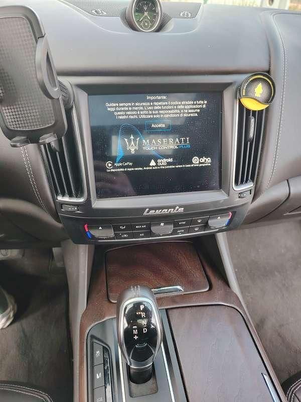 Usata Maserati Levante 275 CV (202 kW) 2017 Bronzo SUV