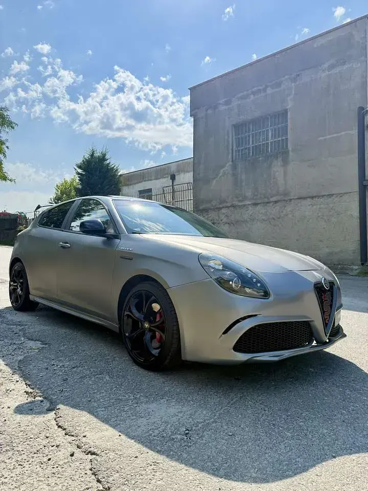 Usata Alfa Romeo Giulietta Veloce 241 CV (177 kW) 2016 Grigio Utilitaria