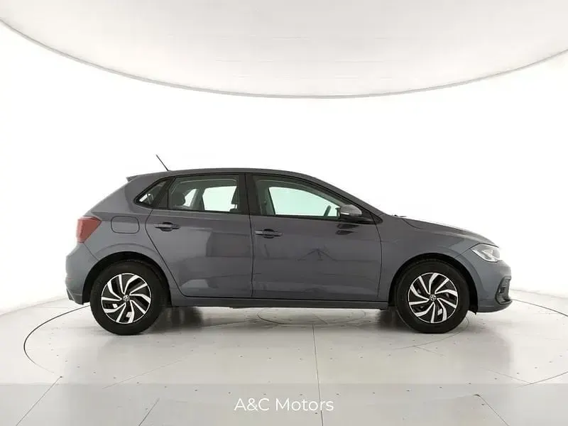 Usata VW Polo Life 95 CV (69 kW) 2025 Grigio Utilitaria