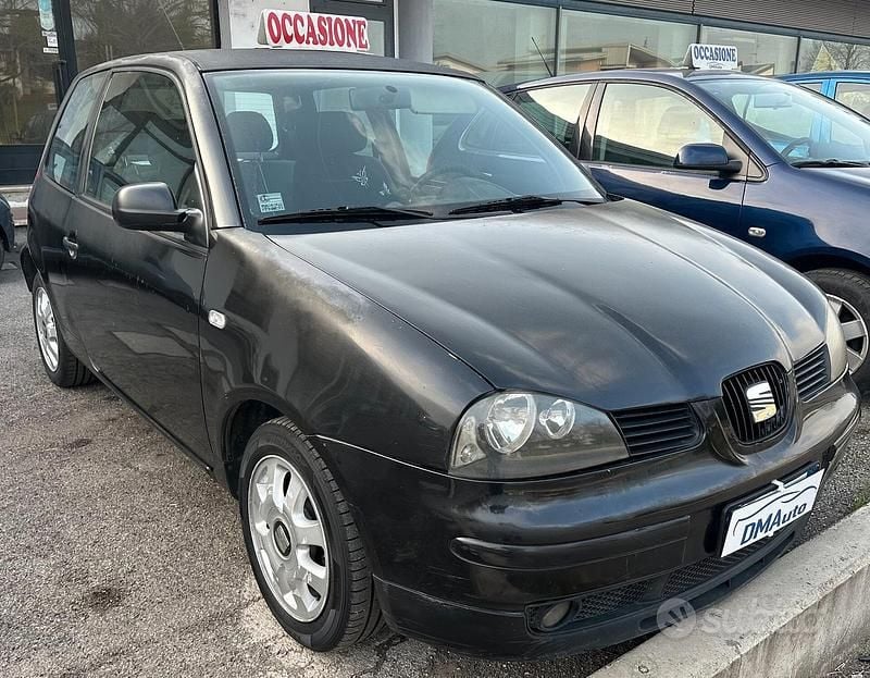 Usata Seat Arosa Stella 50 CV (36 kW) 2003 Nero Utilitaria