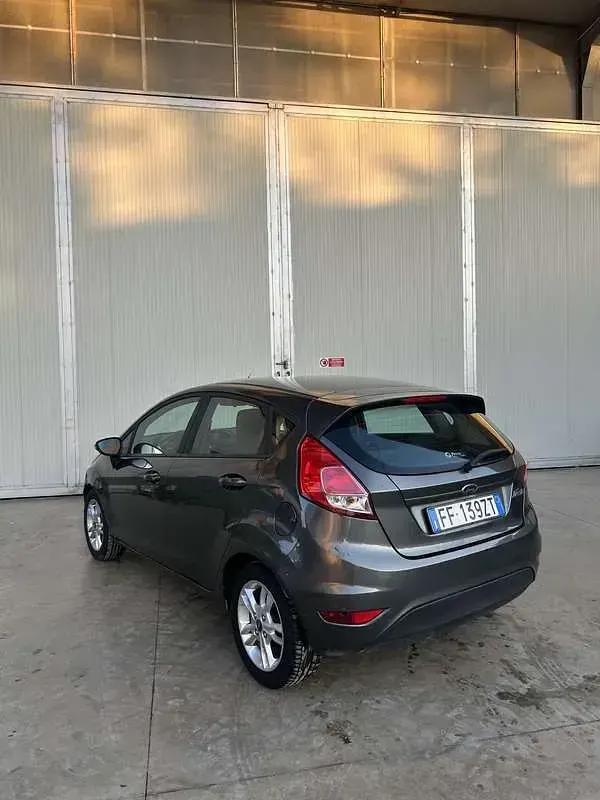Usata Ford Fiesta 75 CV (55 kW) 2016 Utilitaria