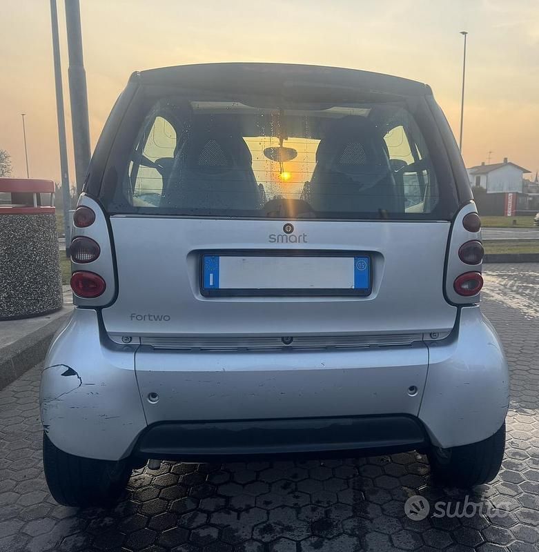 Usata Smart ForTwo Coupé Passion 61 CV (44 kW) 2005 Grigio Coupé