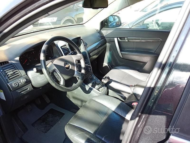 Usata Chevrolet Captiva LT 150 CV (110 kW) 2010 Nero SUV