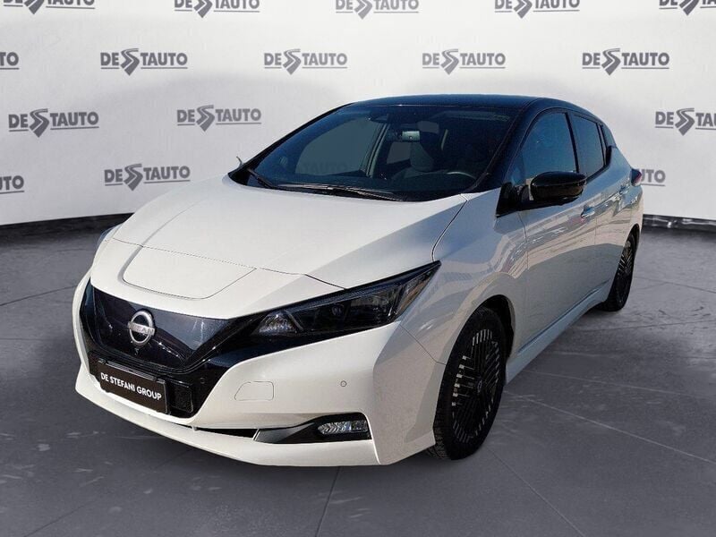 Bianco Usata 2023 Nissan Leaf N-Connecta Due volumi | 17.800 € (Ottimo prezzo) - Immagine 1/4