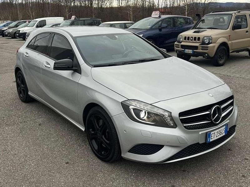 Usata Mercedes A250 211 CV (155 kW) 2014 Argento Berlina