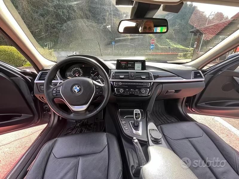 Usata BMW 320 Luxury Line 190 CV (139 kW) 2018 Grigio Station wagon