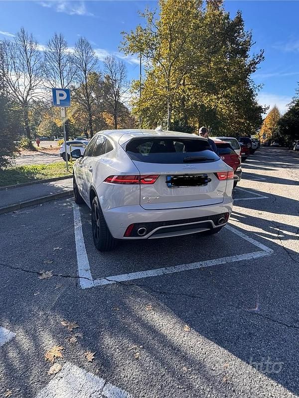 Usata Jaguar E-Pace 249 CV (183 kW) 2018 Grigio SUV