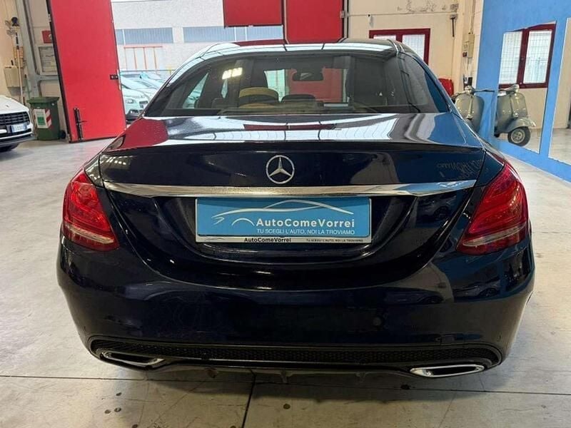 Usata Mercedes C220 Premium 170 CV (125 kW) 2018 Blu/azzurro Berlina