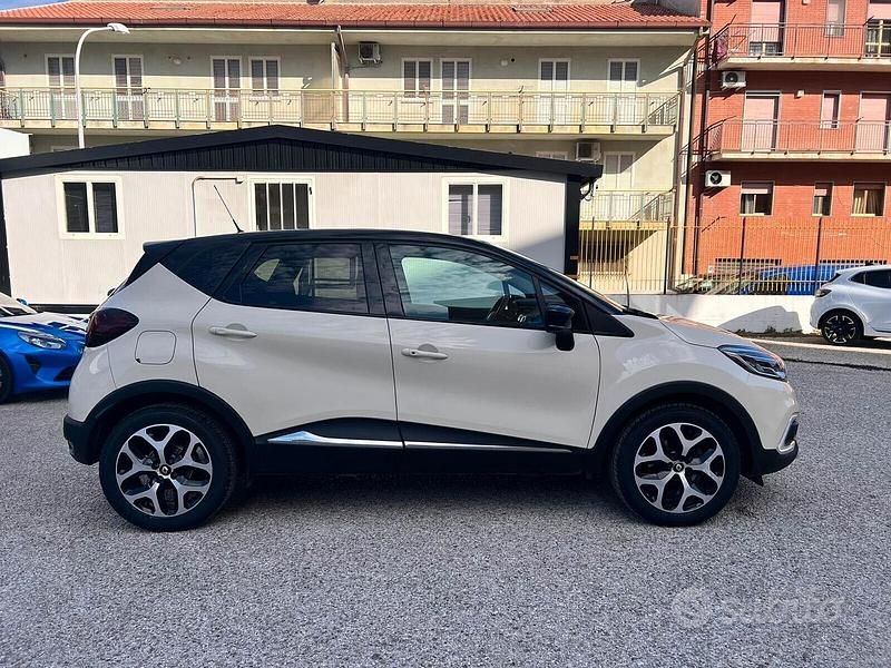Usata Renault Captur 90 CV (66 kW) 2019 Bianco SUV