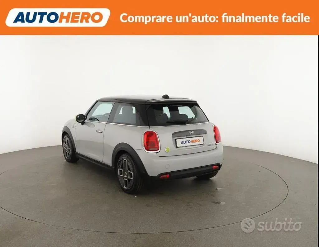 Usata Mini Cooper SE 75 kW (102 CV) 2020 Grigio Utilitaria