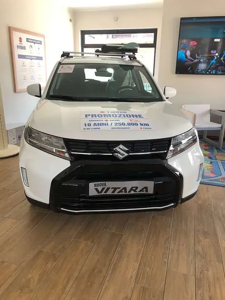 Nuova Suzuki Vitara Cool 109 CV (80 kW) 2026 Bianco SUV