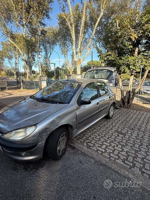 Usata Peugeot 206 75 CV (55 kW) 2003 Utilitaria