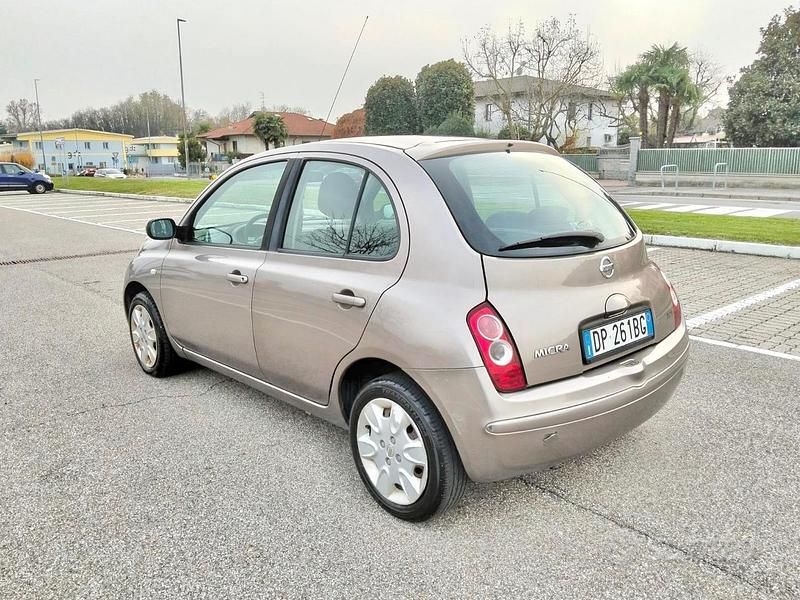 Usata Nissan Micra 80 CV (58 kW) 2008 Grigio Berlina