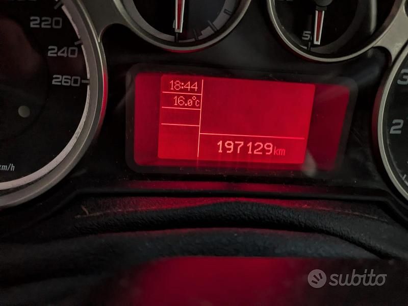 Usata Alfa Romeo MiTo 155 CV (114 kW) 2008 Rosso Utilitaria