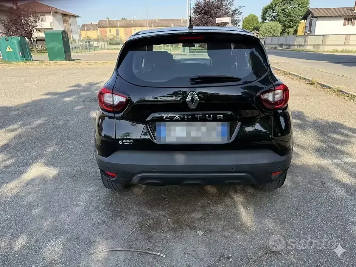 Usata Renault Captur 90 CV (66 kW) 2018 Nero SUV