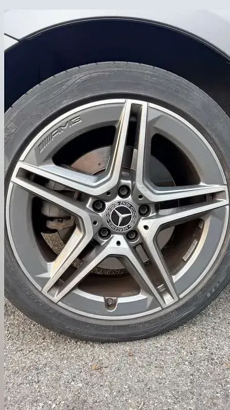 Usata Mercedes A250 AMG line 218 CV (160 kW) 2020 Grigio Berlina