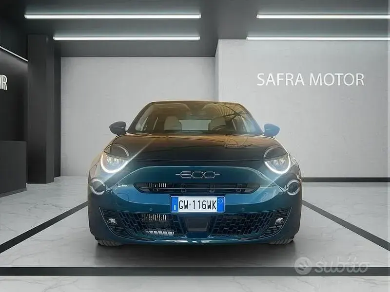 Usata Fiat 600 La Prima 101 CV (74 kW) 2024 Blu/azzurro SUV