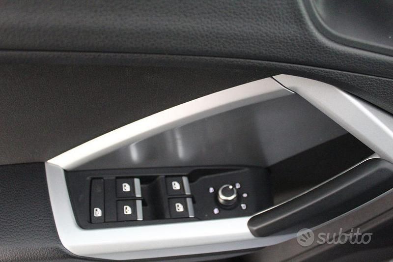 Usata Audi Q3 Business 150 CV (110 kW) 2020 Argento SUV