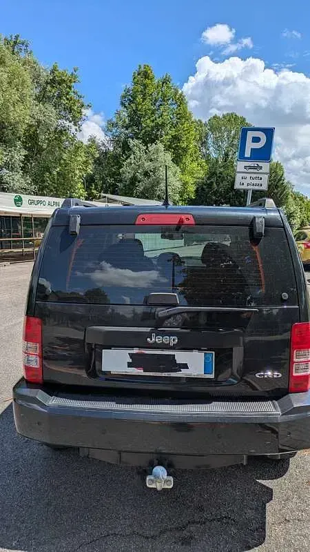 Usata Jeep Cherokee Limited 200 CV (147 kW) 2011 Nero SUV