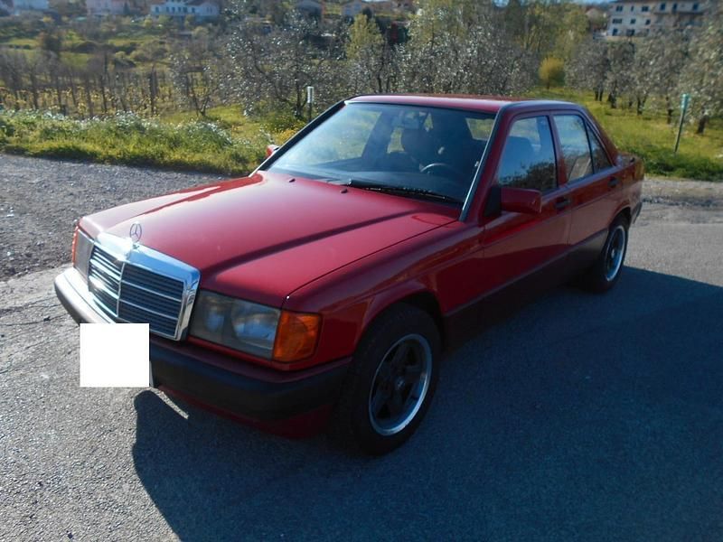 Usata Mercedes E260 203 CV (149 kW) 1991 Rosso Berlina