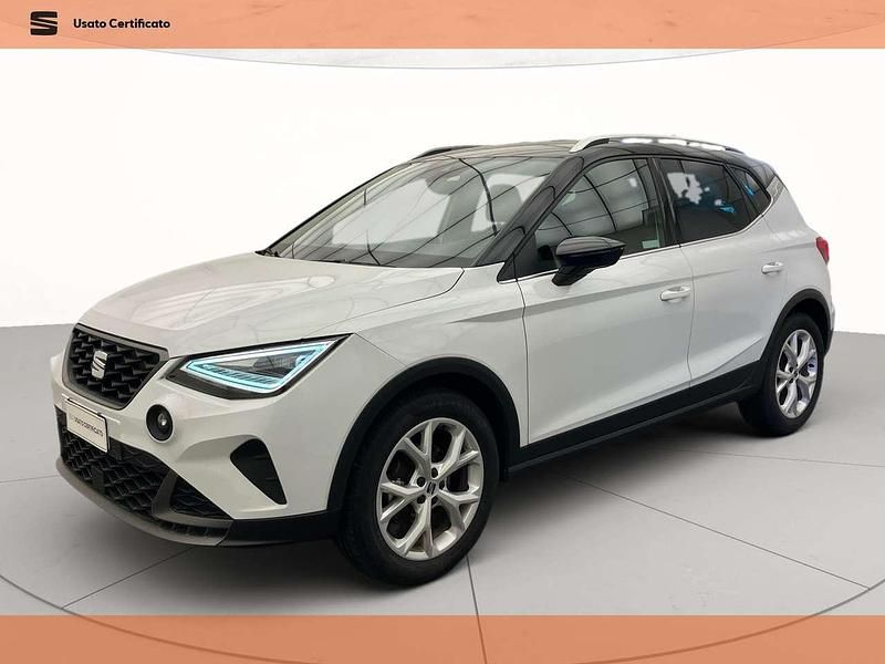 Bianco nevada nero midnight Usata 2024 Seat Arona FR SUV | 16.400 € (Buon prezzo) - Immagine 1/4