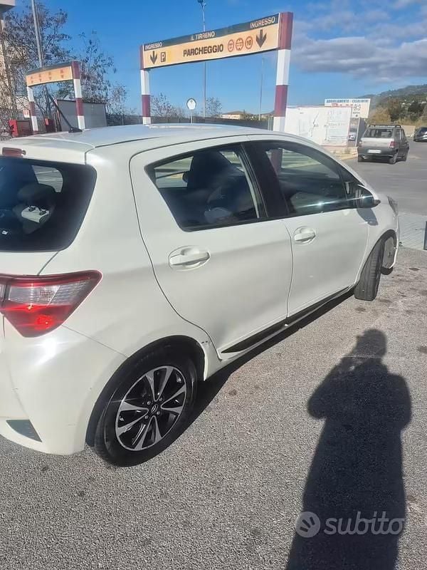 Usata Toyota Yaris Active 2018 Bianco Utilitaria