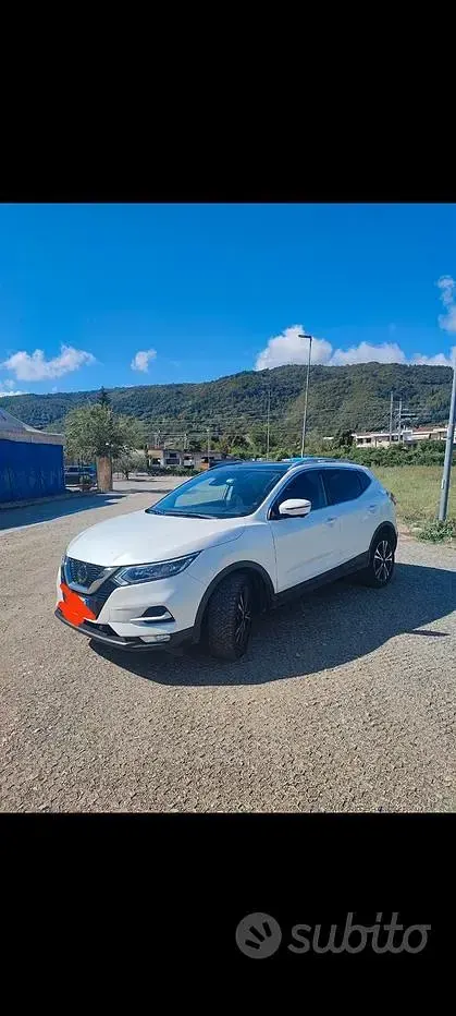 Usata Nissan Qashqai N-Connecta 116 CV (85 kW) 2019 Bianco SUV